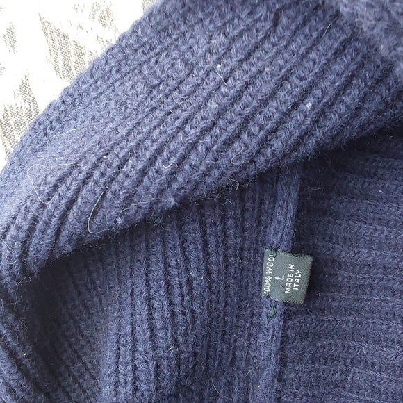 Barney's Fisherman Navy Blue Heavy Sweater. - Picture 2 of 8